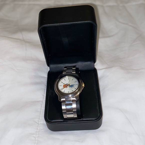 Silver watch - Picture 3 of 6